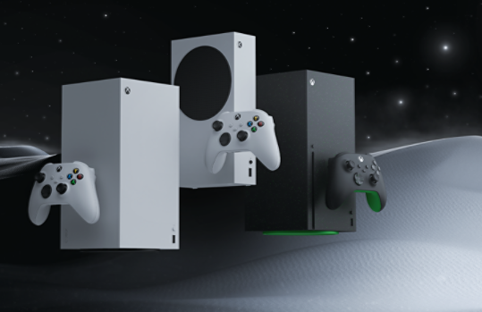 Vooraanzicht van drie nieuwe Xbox-consoles