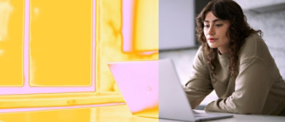 A women working laptop