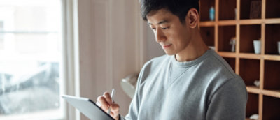 A men working with tab