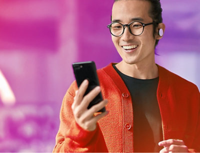 A man holding a phone.