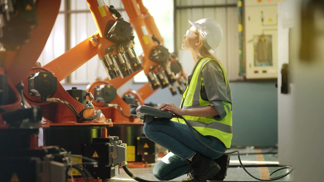 How physical AI is transforming manufacturing operations | The Microsoft Cloud Blog
