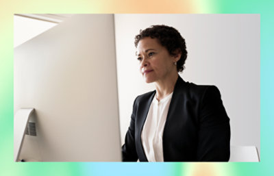 A women with short hairs.