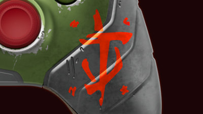 Close-up van de Xbox draadloze controller – DOOM: The Dark Ages Limited Edition met rubberen grip. 