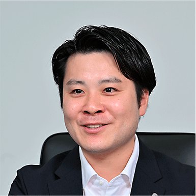 Takuya Toyoura, Corporate Marketing Department, JALCARD
