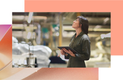 Žena provádějící kontrolu v obchodě