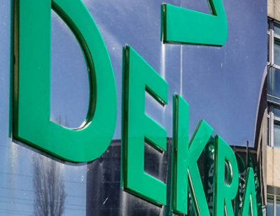 녹색 문 클로즈업.