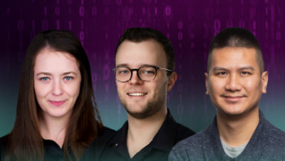 En gruppe mennesker som poserer for et bilde