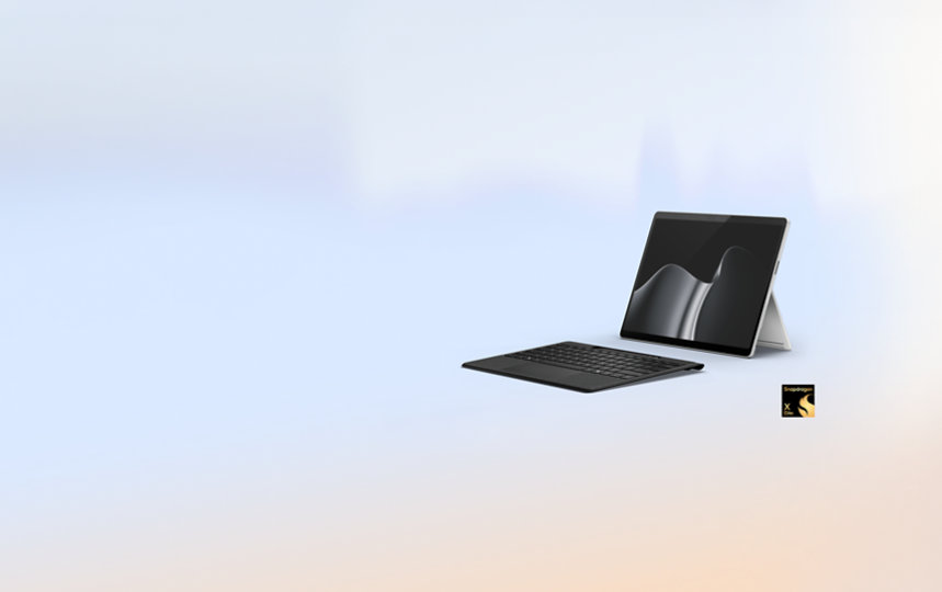 Ein Surface Pro Flex Keyboard for Business funktioniert abgenommen von einem Surface Pro for Business, einem Copilot+ PCs.
