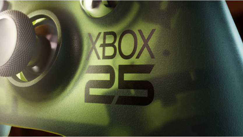 Primer plano del logotipo del 25.º aniversario del Mando inalámbrico XBOX X25 de edición especial