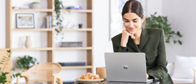 Woman working on the laptop in office