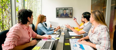 a group of people discussing.