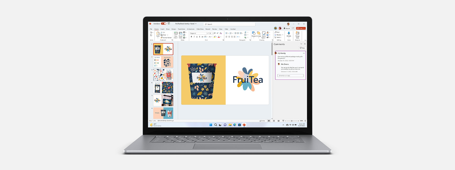 画面に Microsoft PowerPoint を表示した 法人向け Surface Laptop 5。
