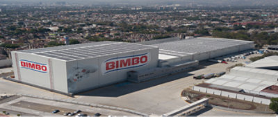 Một tòa nhà lớn với logo Bimbo