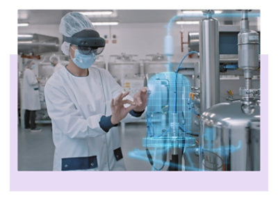 Pekerja lab menggunakan perangkat HoloLens 2 untuk melihat sebuah perlengkapan dalam realitas virtual.