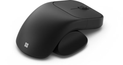 Microsoft アダプティブ マウスに装着されている、Microsoft アダプティブ マウス テールおよびサム サポートの背面図。