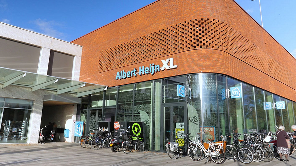 An Albert Heijn XL storefront in the Netherlands.