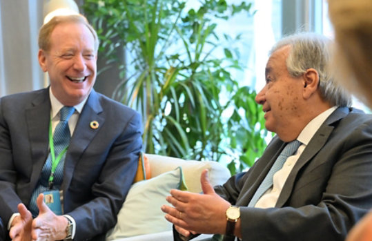 Brad Smith and United Nations Secretary General Antonio Guterres