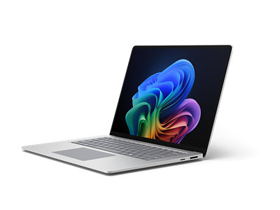 Surface Laptop、13.8 インチ、15 インチ (第 8 世代) | インテル。