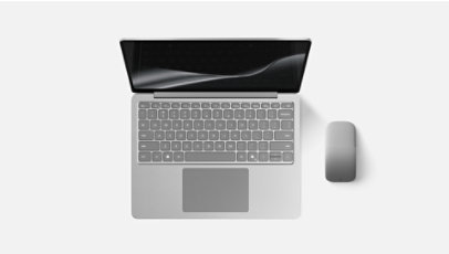 Eine Draufsicht auf ein Surface Laptop, 13-Zoll (2. Edition) und eine Surface Arc Maus.