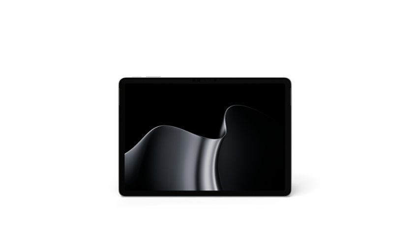 A Surface Pro for Business, 12-inch (2nd Edition) | Snapdragon in the color Platinum. 