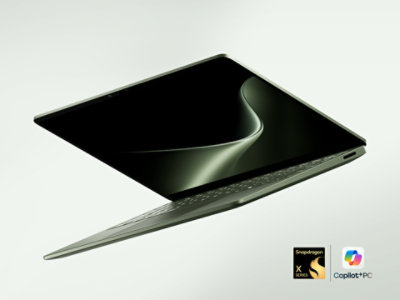 Deux Surface Laptops 8 de 15 pouces en Jade et en Platine.
