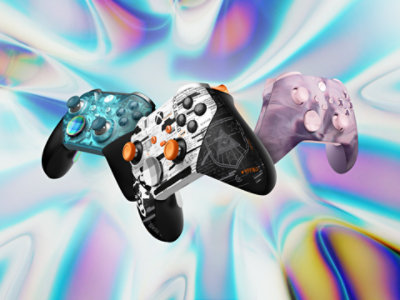 Tre controller wireless Xbox Elite personalizzati.