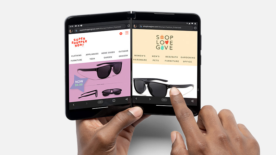 Hands holding a Surface Duo 