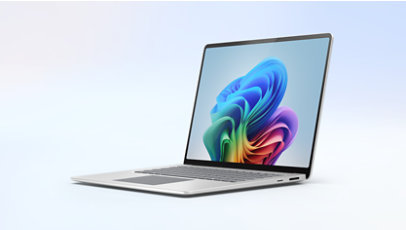 一个Laptop, Windows 11 AI+ PC在图片中间