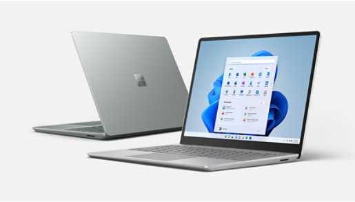 ２ 台の Surface Laptop Go 2 （色: プラチナ、セージ）。