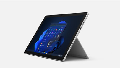 En Surface Pro 7+ för företag sedd snett framifrån.