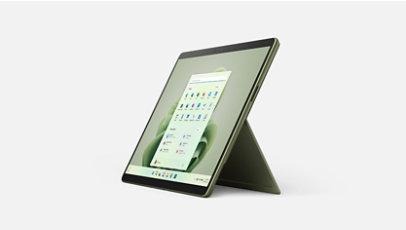 Une Surface Pro 9 en couleur vert forêt.
