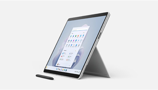Изглед под ъгъл на Surface Pro 9.