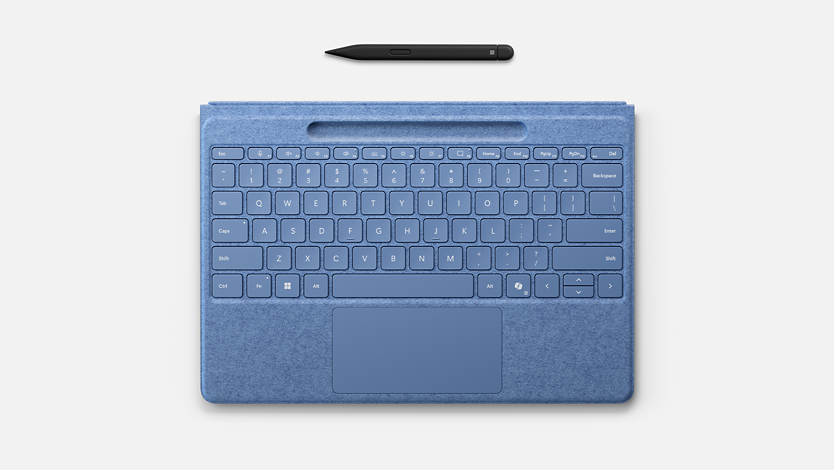 Um Teclado Flex para Surface Pro com Slim Pen.