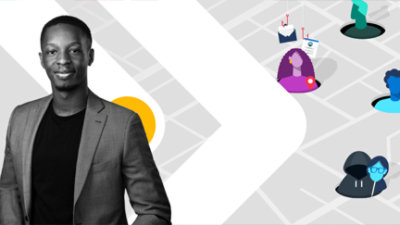 Een persoon die een kostuum draagt