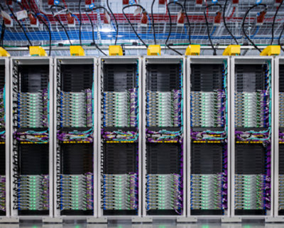 Un primer plano de un servidor de PC