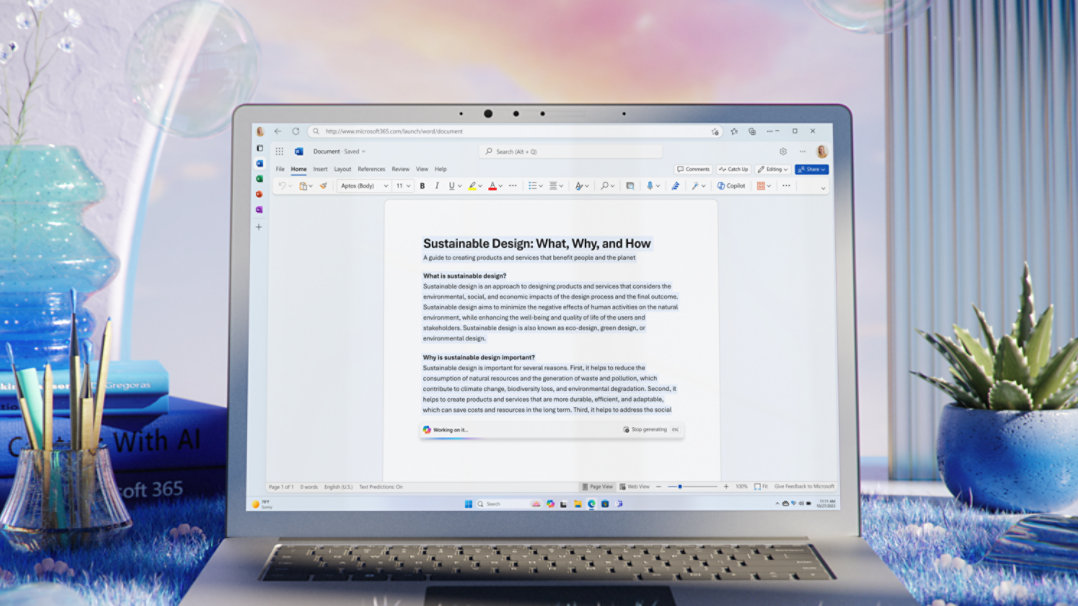 Microsoft Word avec Copilot Pro est ouvert sur un ordinateur portable.