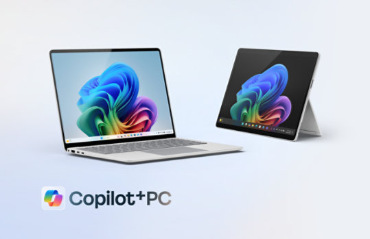 PC Surface Copilot+ : un ordinateur portable Ocean Surface, 13 pouces, et un Violet Surface Pro, 12 pouces.