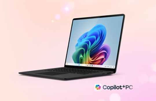 ブラックの15インチ Surface Laptop