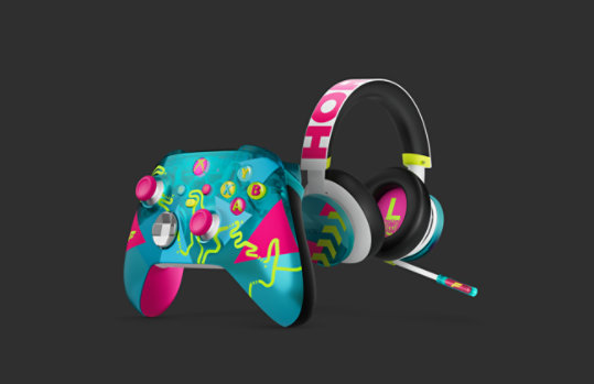 An XBOX Wireless Controller and headphones from the Forza Horizon 6 accessories collection.