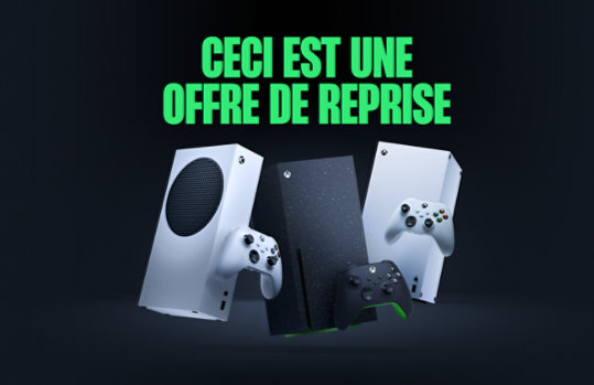 IL S'AGIT D'UNE OFFRE DE REPRISE : une Xbox Series S, une Xbox Series X et une Xbox Series X Édition numérique avec des manettes sans fil.