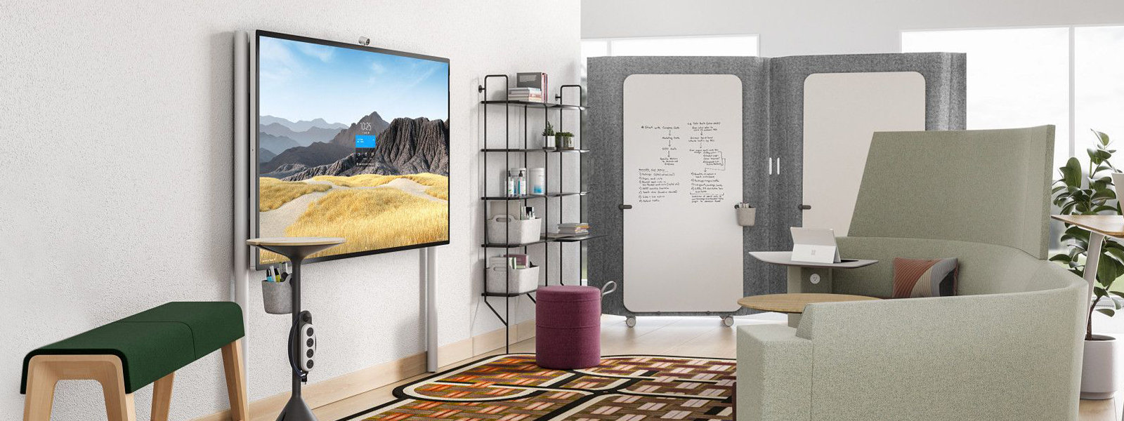 Ein Surface HUB 2S in 85Zollauf einer bodengestützten Wandhalterung in einer Büroumgebung.