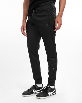 Cropped image of male model wearing Xbox Elite Joggers 
