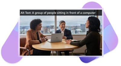 Image d’un groupe de personnes assises devant un ordinateur avec le texte de remplacement écrit au-dessus.