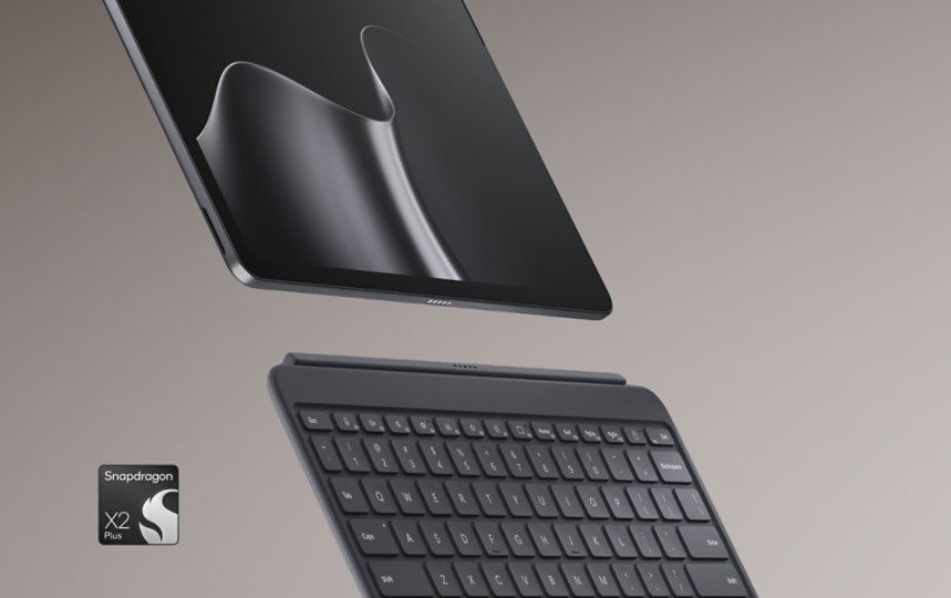 Um Surface Pro para Empresas com o mais recente processador Snapdragon® X2 e um Teclado para Surface Pro de 12 polegadas para Empresas.