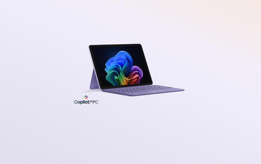 Ein Surface Pro, Copilot+ PC, 12 Zoll in der Farbe Violett mit passendem Keyboard.