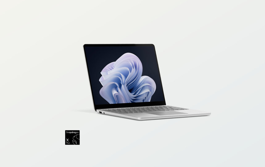 An angled view shows a Surface Laptop for Business, 13-inch | Snapdragon in the color Platinum. 