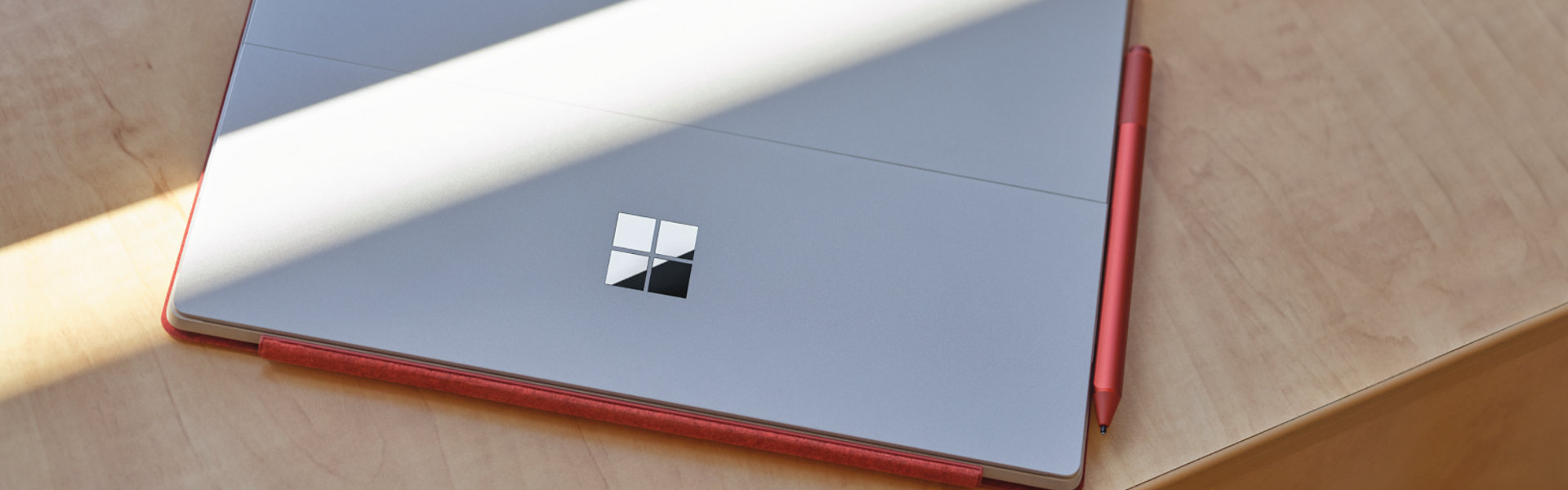 Highlight Surface Pro 7 Surface Pen Poppy Red:VP5 | Shop from Braintree