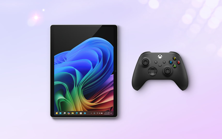 Ylhäältä katsottu kuva Surface Pro Copilot+ -tabletista ja Xbox Wireless Controller -ohjaimesta.