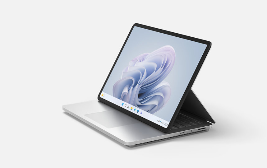 Eine Surface Laptop 7 Edition und eine Surface Pro 11 Edition.