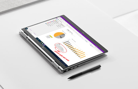  Bild som visar en Microsoft OneNote-skärm på en Dell-surfplatta